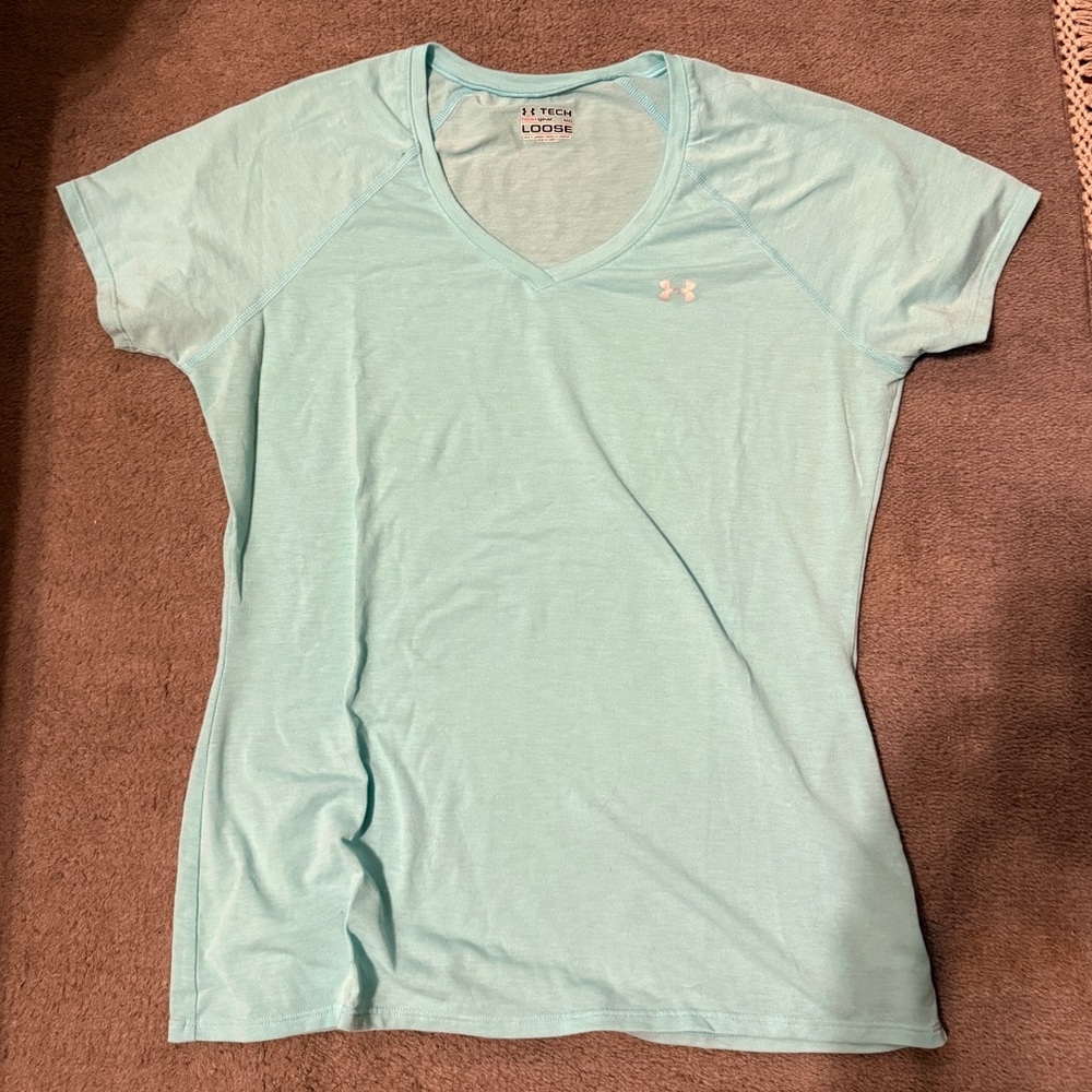 Under Armour Aqua V Neck Short Sleeve Tee Women’s Medium Loose Fit Athletic Top